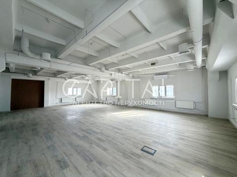 комерційна за адресою Князів Острозьких вул. (Московська), 23