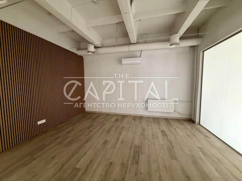 комерційна за адресою Князів Острозьких вул. (Московська), 23