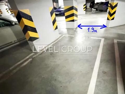 паркомісце за адресою Василя Тютюнника вул. (Анрі Барбюса), 51/1А