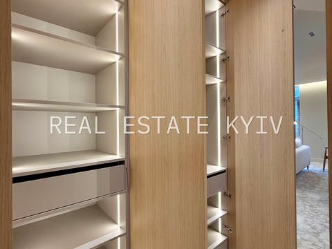 квартира за адресою Андрія Верхогляда вул. (Михайла Драгомирова), 19-Б