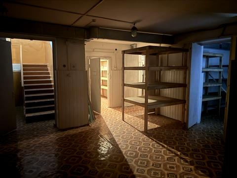 комерційна за адресою Драганчука вул., 9