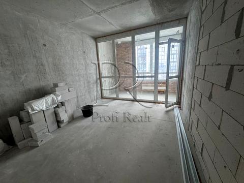 квартира за адресою Причальна вул., 14