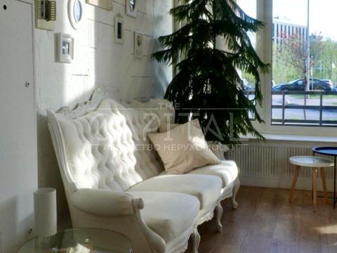 комерційна за адресою Київ, Дніпровська набережна вул., 20-А