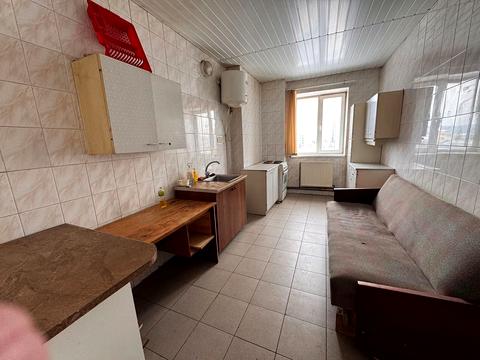 комерційна за адресою Надрічна вул., 2