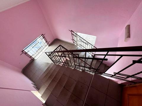 комерційна за адресою Надрічна вул., 2