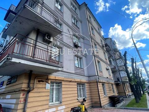 коммерческая по адресу Александра Довженко ул., 2