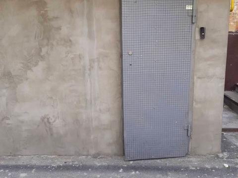 комерційна за адресою Петра Калнишевського просп. (Косіора), 48