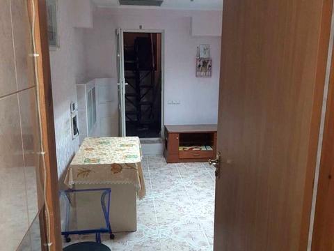 комерційна за адресою Петра Калнишевського просп. (Косіора), 48