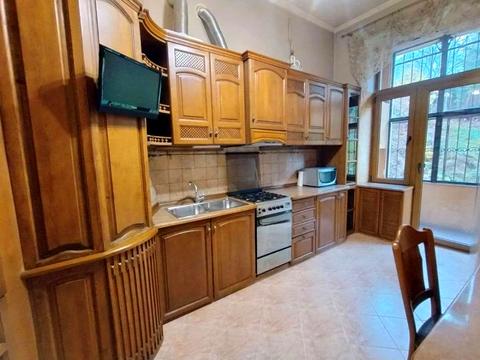 квартира за адресою Івана Франка вул., 9