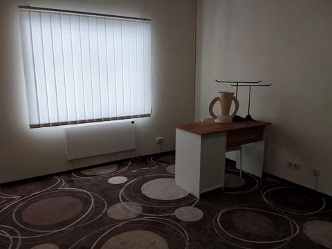 комерційна за адресою Інженерний пров., 4В