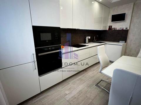 квартира за адресою Лобачевського пров., 7-А