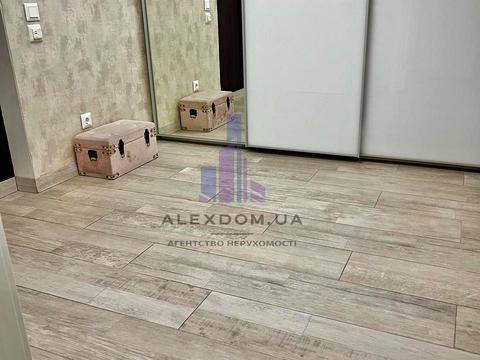 квартира за адресою Лобачевського пров., 7-А