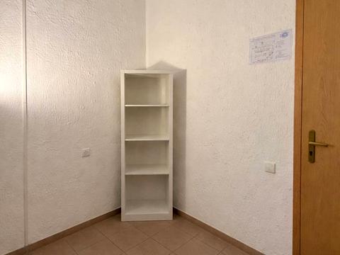 комерційна за адресою Дніпровська вул., 2Б