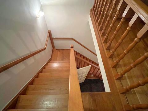 комерційна за адресою Жилянська вул., 7