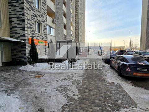 комерційна за адресою Ревуцького вул., 54