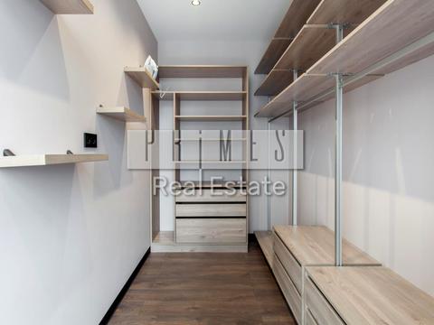 квартира по адресу Андрея Верхогляда ул. (Михайла Драгомирова), 17-В