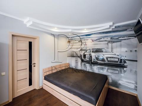 будинок за адресою Грушевського вулиця