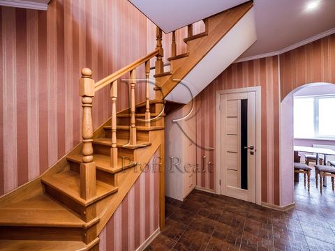 будинок за адресою Грушевського вулиця