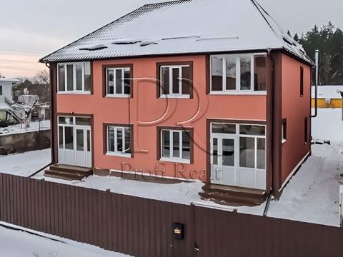 будинок за адресою Грушевського вулиця