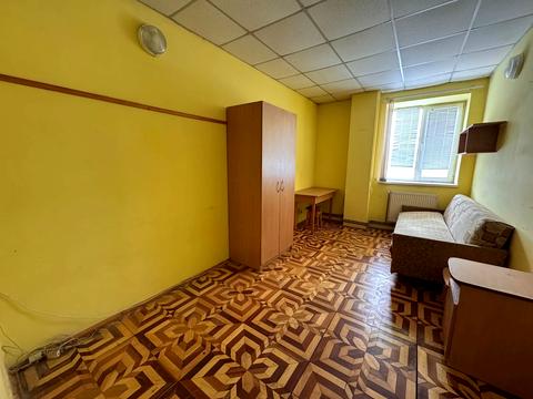 комерційна за адресою Надрічна вул., 2а