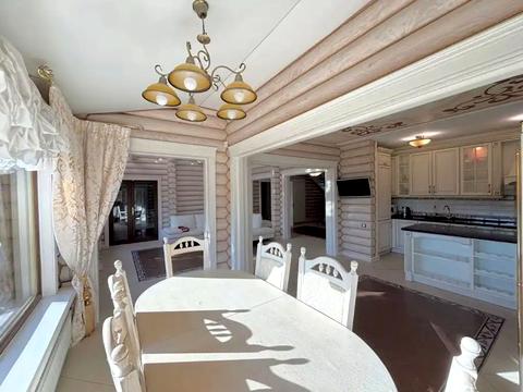 будинок за адресою Набережна