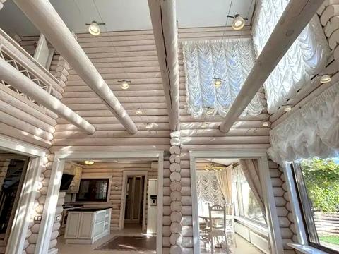 будинок за адресою Набережна