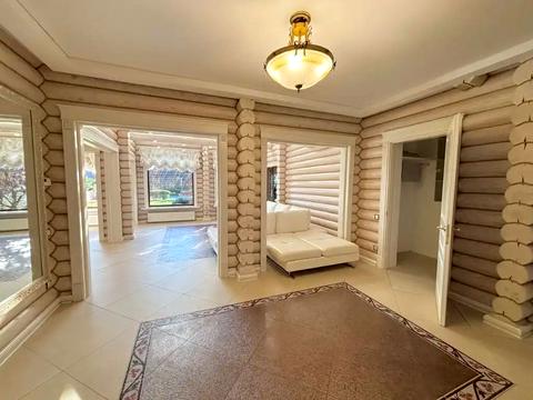 будинок за адресою Набережна