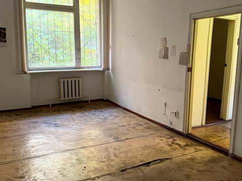 коммерческая по адресу Молодіжна ул., 12/1