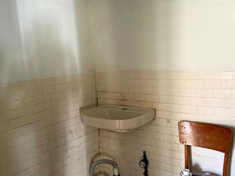 коммерческая по адресу Молодіжна ул., 12/1