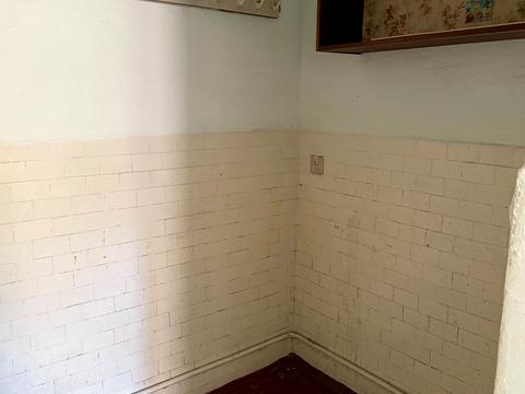 коммерческая по адресу Молодіжна ул., 12/1