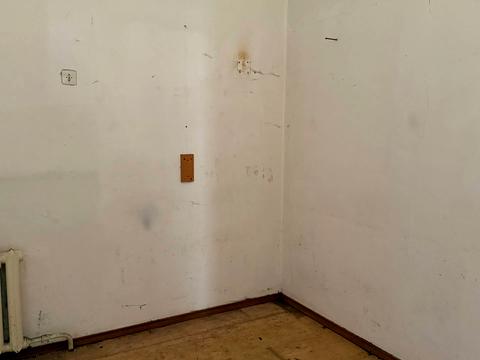 коммерческая по адресу Молодіжна ул., 12/1