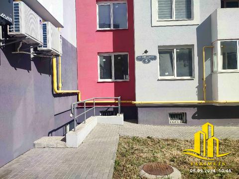 комерційна за адресою Романа Шухевича вул., 5