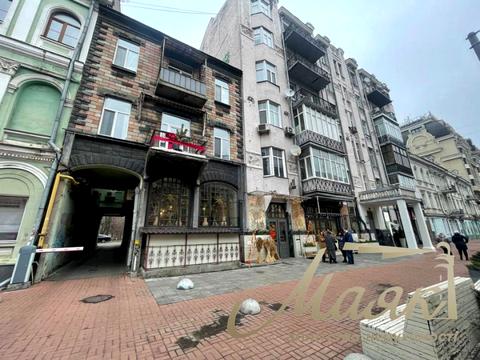 коммерческая по адресу Большая Житомирская ул., 6/11