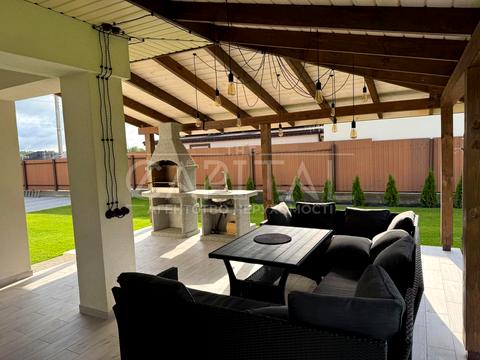 будинок за адресою Вул. Успішна