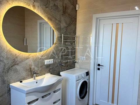 будинок за адресою Вул. Успішна