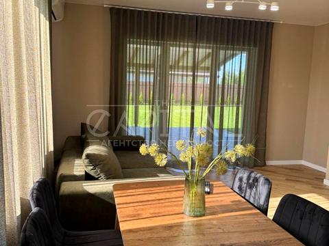 будинок за адресою Вул. Успішна