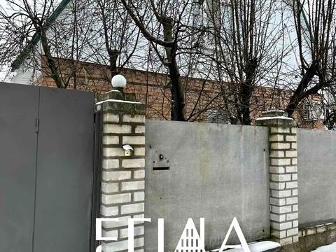 будинок за адресою провулок Шкільний, 12/9