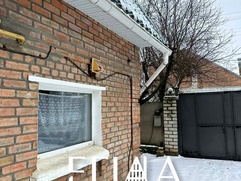 будинок за адресою провулок Шкільний, 12/9