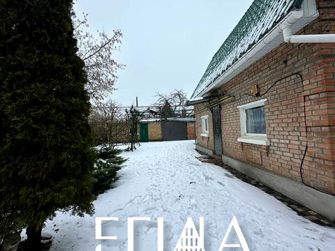 будинок за адресою провулок Шкільний, 12/9