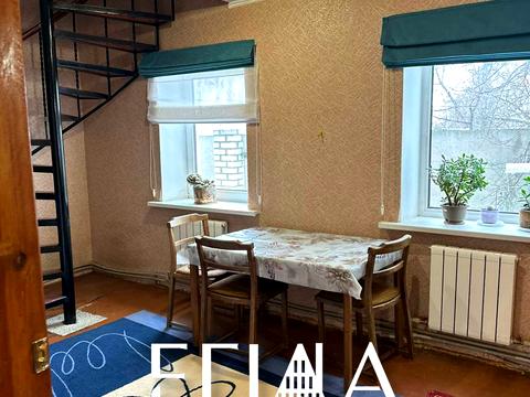 будинок за адресою провулок Шкільний, 12/9