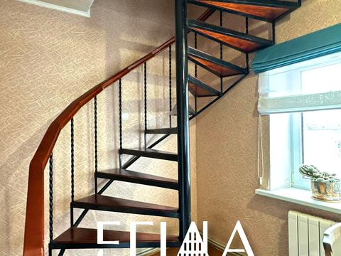 будинок за адресою провулок Шкільний, 12/9