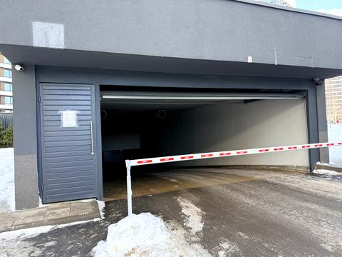 квартира за адресою Причальна вул., 12