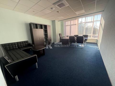 коммерческая по адресу Михаила Грушевского ул., 9Б