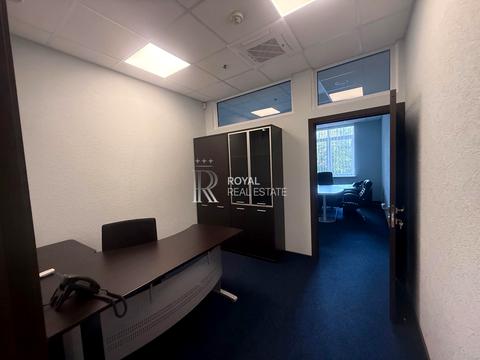 коммерческая по адресу Михаила Грушевского ул., 9Б