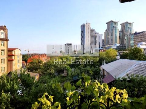 дом по адресу Печерский спуск