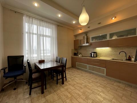 квартира за адресою Лесі Українки бульв., 7-Б