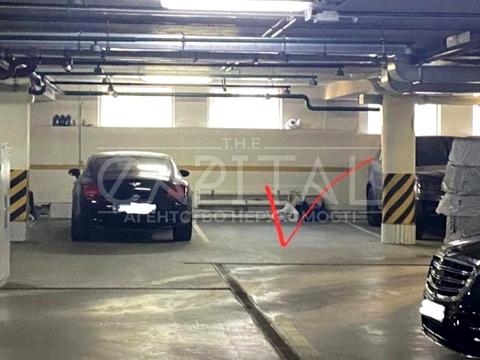 паркомісце за адресою Жилянська вул., 59