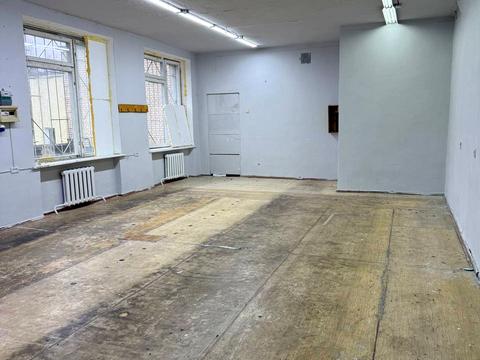 коммерческая по адресу Молодіжна ул., 12/1