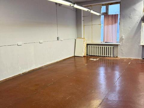 коммерческая по адресу Молодіжна ул., 12/1