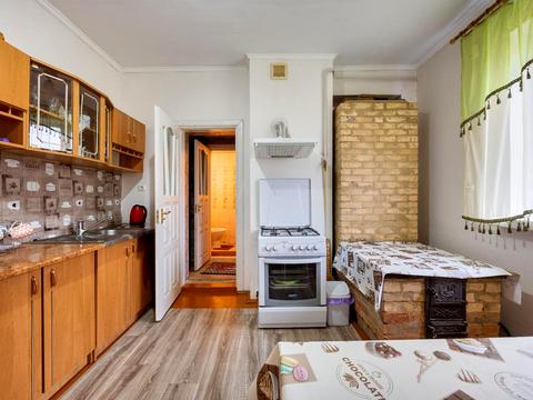 дом по адресу Александра Довженко ул.